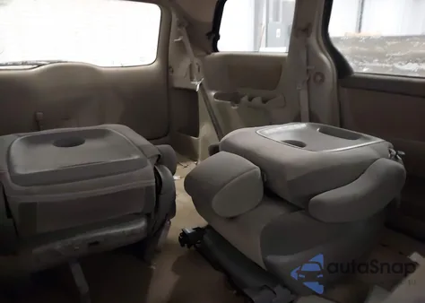 2006 Toyota Sienna Le from USA, damaged, VIN 5TDZA23C76S578043